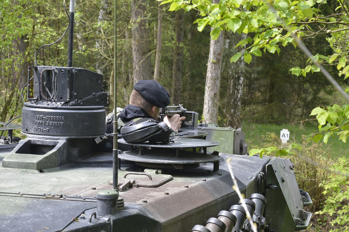 The Polish Leopard 2A5 tank platoon in action at the #StrongEurope #TankChallenge at @7thATC's Grafenwoehr Training Area