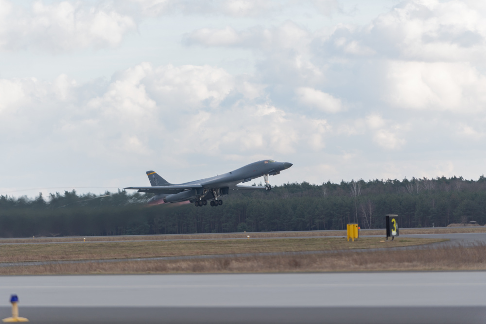 USAF B-1 bombers made hot pit refuelling stop at Powidz Air Base, Poland today.  (Photo by Senior Airman John Wright)