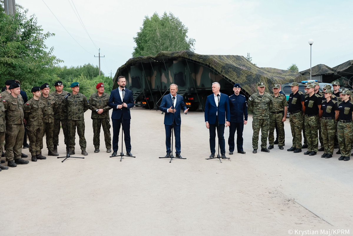 Prime Minister @DonaldTusk in Dubicze Cerkiewne: We came here today to say that in every situation, especially as dramatic as the attack on our soldier, the Polish state is on the side of soldiers and Border Guard officers