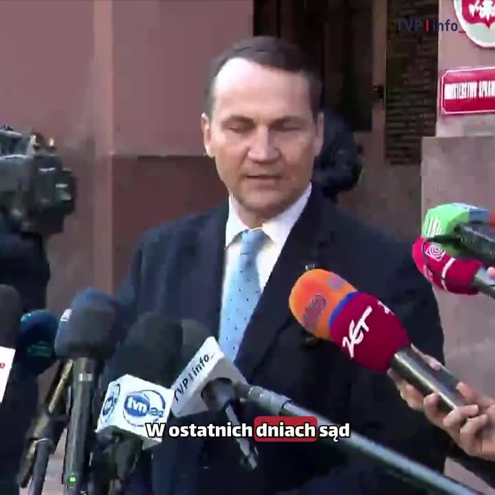 Me biryar da ku konsulxaneya Federasyona Rûsyayê ya li Poznań bigire. - Serokê @MSZ_RP @sikorskiradek agahdar kir.