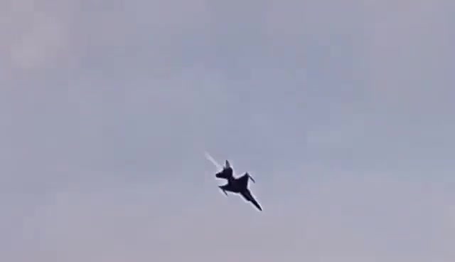 Lors des exercices précédant le salon aéronautique de Radom, le F-16 était différent